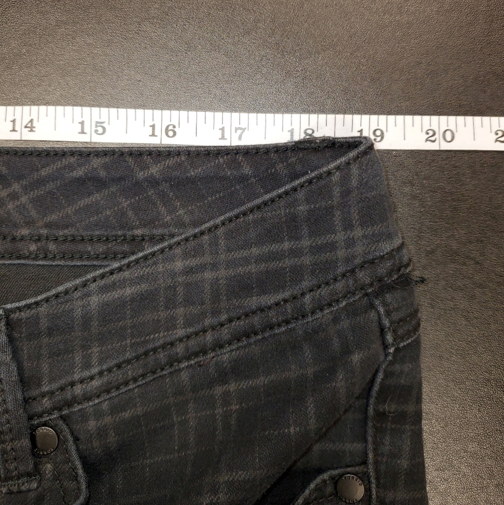 Torrid Black/Gray Plaid Jeans 20R - Picture 7 of 12